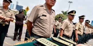 “CONGRESO QUIERE SACAR A LOS ‘POLICÍAS DE ESCRITORIO’”