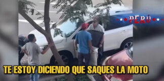 ▶️¡IMPUNIDAD EN SAN ISIDRO! CONDUCTOR EMBISTE MOTO POR ESTACIONAMIENTO